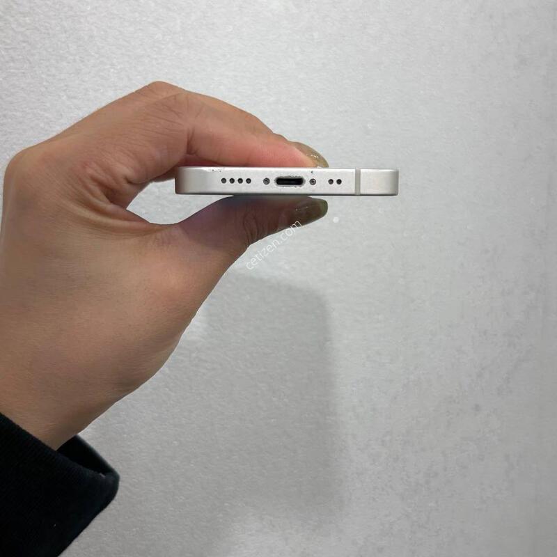 ������13�̴� ��Ÿ����Ʈ 128GB Y1616