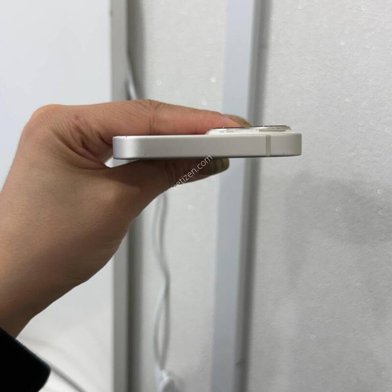 ������13�̴� ��Ÿ����Ʈ 128GB Y1616