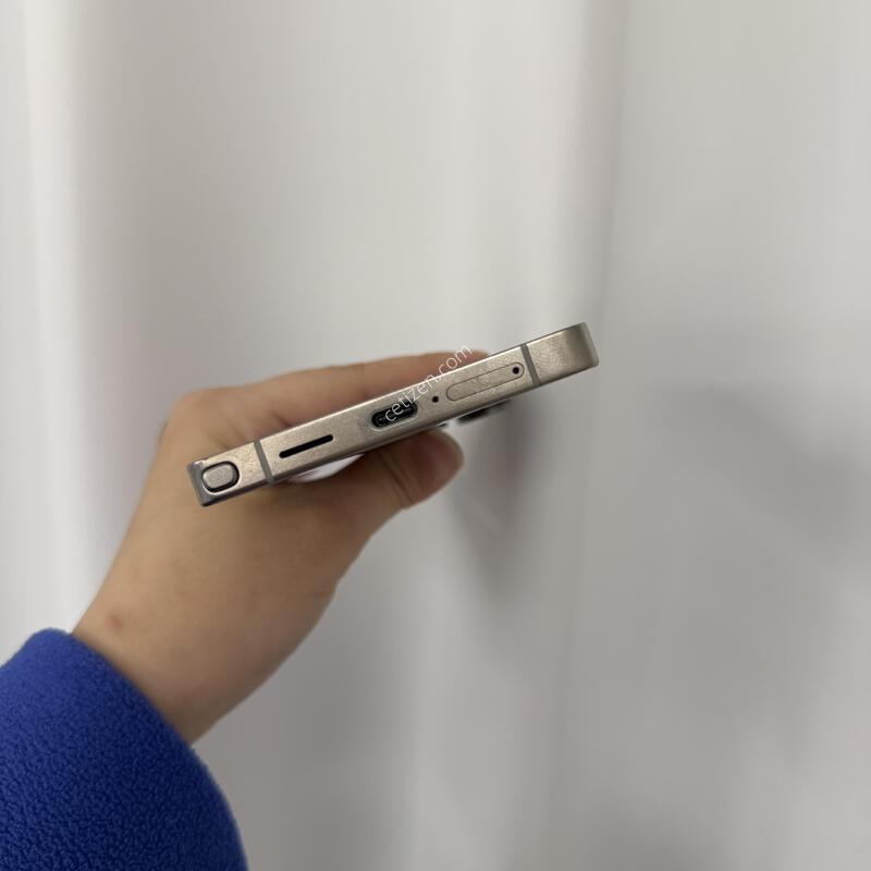 ������ S25��Ʈ�� ƼŸ���׷��� 512�Ⱑ A�� �Ⱦƿ�~