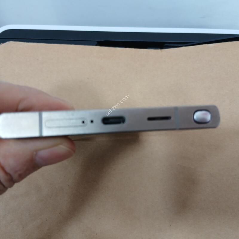 SM-S928N  ��Ȱ�ܻ�����   �׵θ��� ���ϰ� �����־��(��������)   �޸���  �̼��ϰ� ��ũ��ġ �־�� �� ����ణ�ٸ�   �ʸ�,���̽������