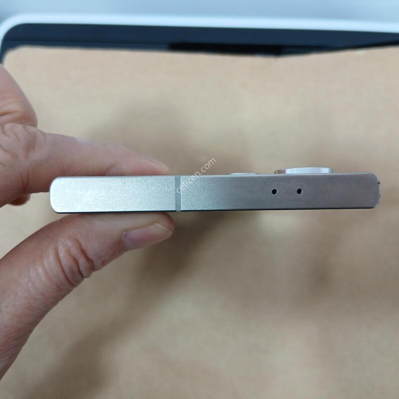 SM-S928N  ��Ȱ�ܻ�����   �׵θ��� ���ϰ� �����־��(��������)   �޸���  �̼��ϰ� ��ũ��ġ �־�� �� ����ణ�ٸ�   �ʸ�,���̽������