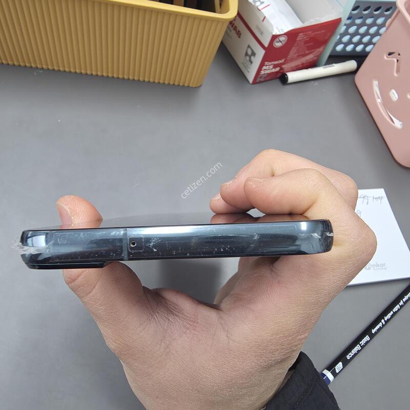 (2044)������s22�÷��� 256 �Ǹ��մϴ�