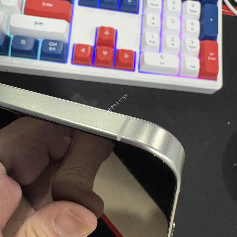 ������ 15���θƽ� 256G ���͸�83%