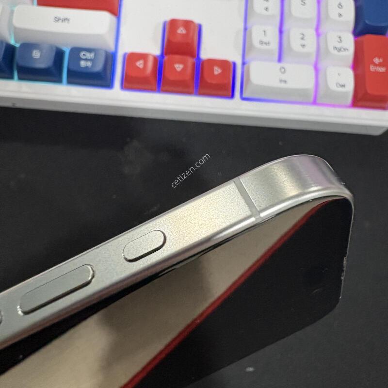 ������ 15���θƽ� 256G ���͸�83%