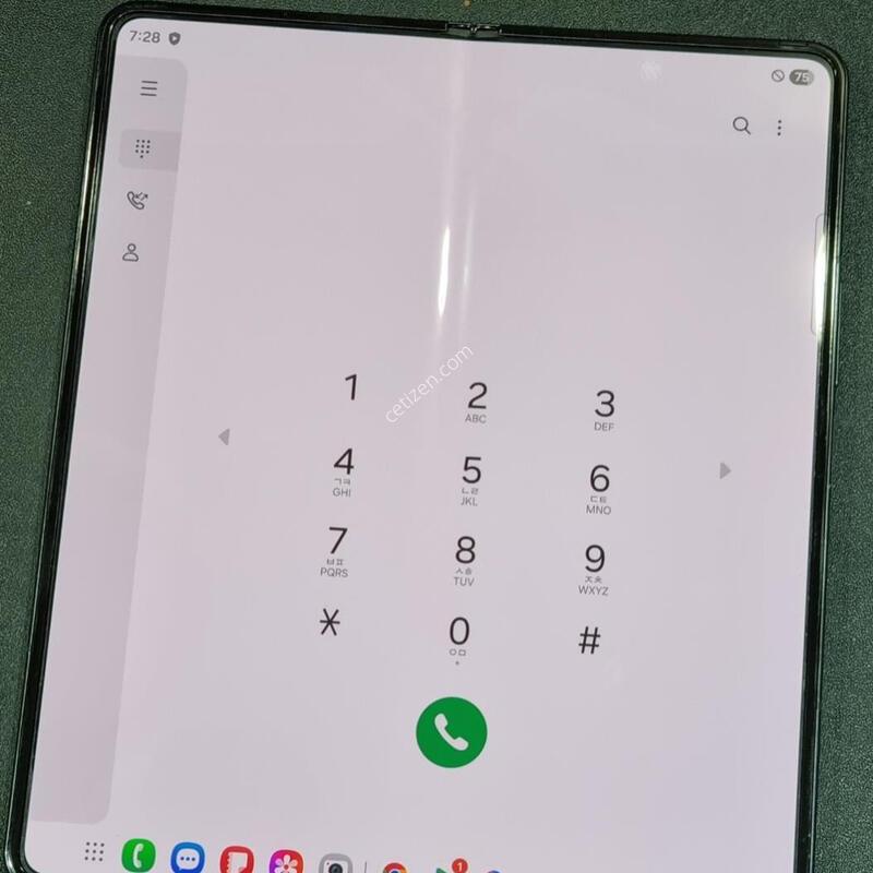 ������Z����4 256GB �׷��̱׸� F936N