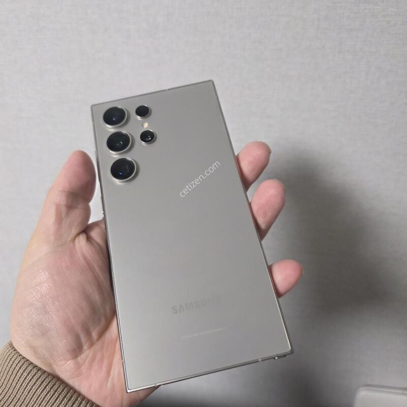 ������ S24��Ʈ�� ƼŸ�� �׷��� 256�Ⱑ SS�� �Ⱦƿ�~