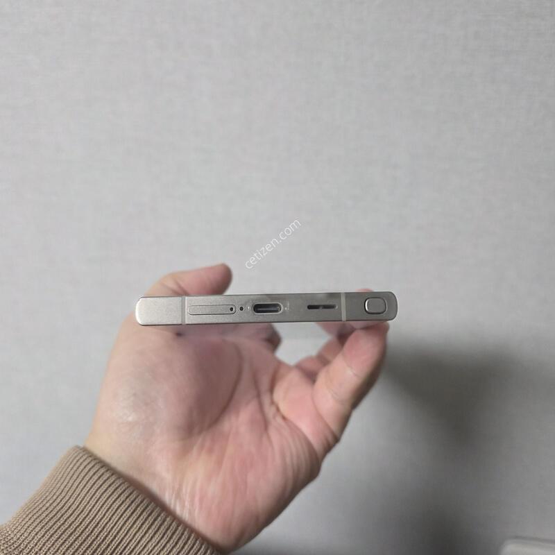 ������ S24��Ʈ�� ƼŸ�� �׷��� 256�Ⱑ SS�� �Ⱦƿ�~