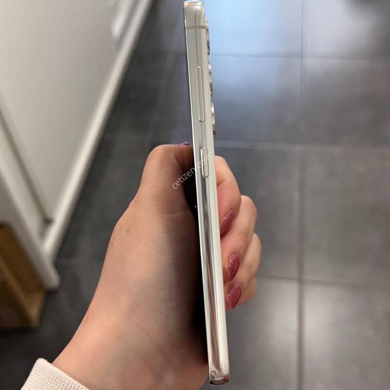 ���ܻ�/A��)������S23 ũ�� 256GB Y1654