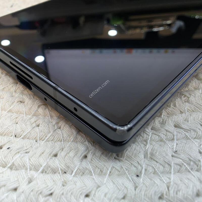 ������ ����7 ���� 256GB �Ǹ��մϴ�.