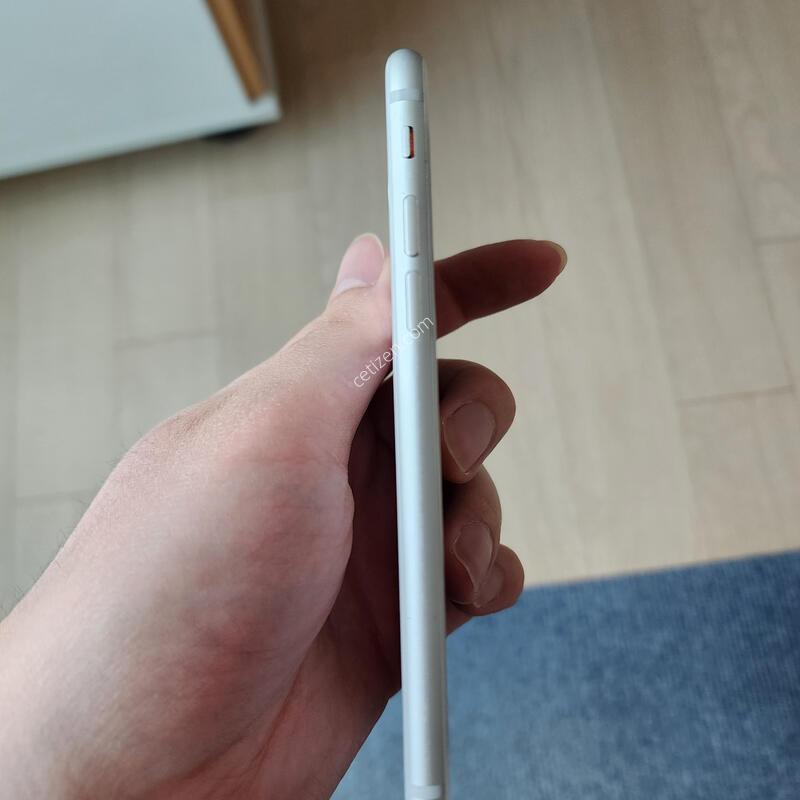 ������8 ȭ��Ʈ 64gb ���͸�����78%