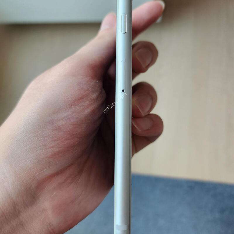 ������8 ȭ��Ʈ 64gb ���͸�����78%