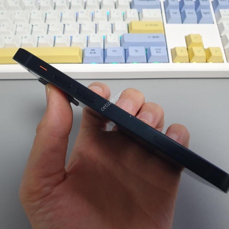 ������13 �̴� / 128GB / ���� / ���͸� �缳 ����