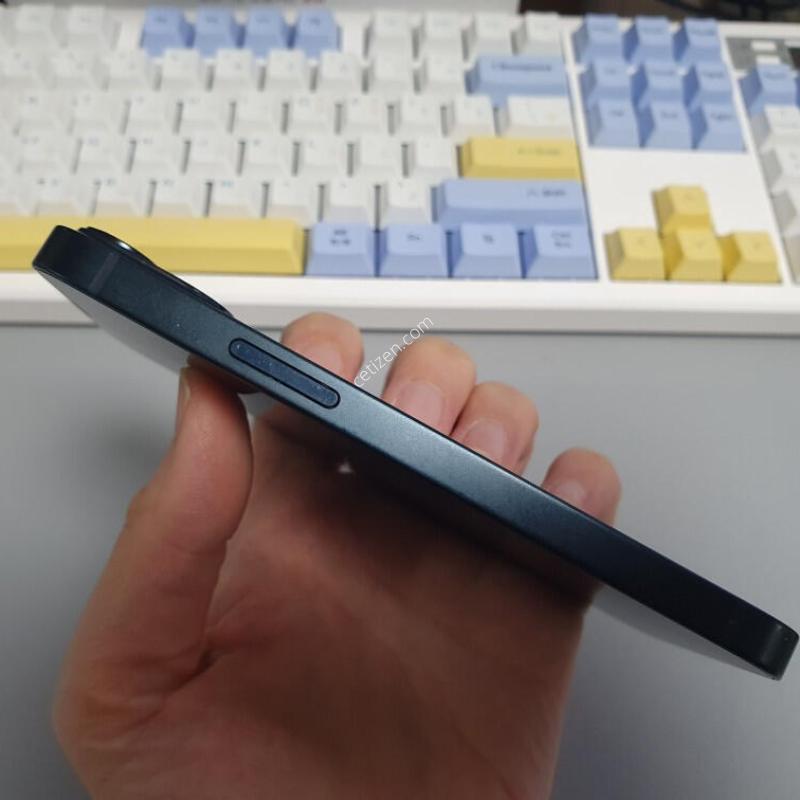 ������13 �̴� / 128GB / ���� / ���͸� �缳 ����