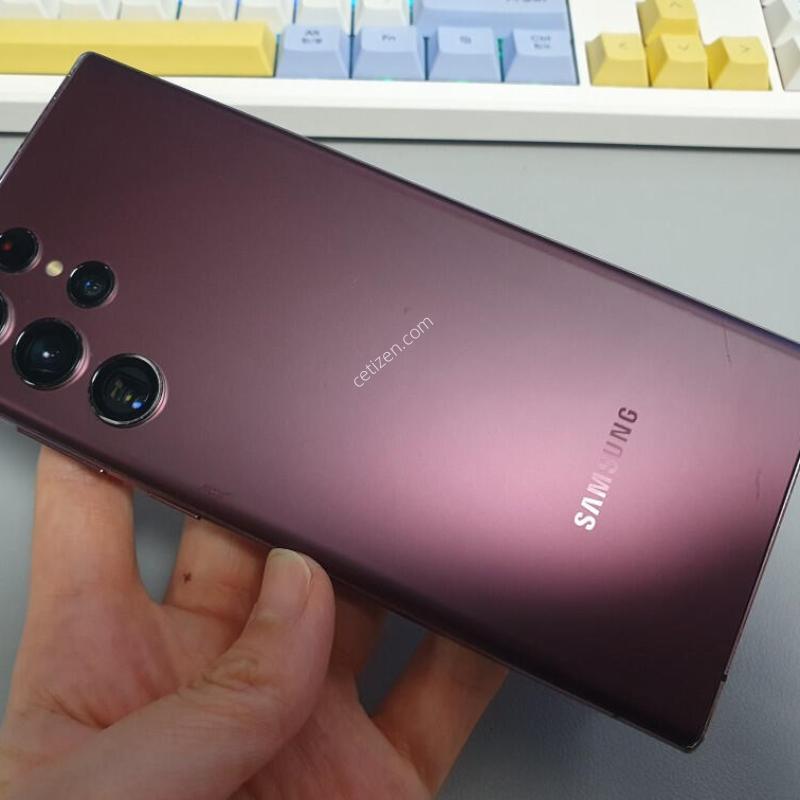 ������ S22 ��Ʈ�� / 256GB / ���ǵ�