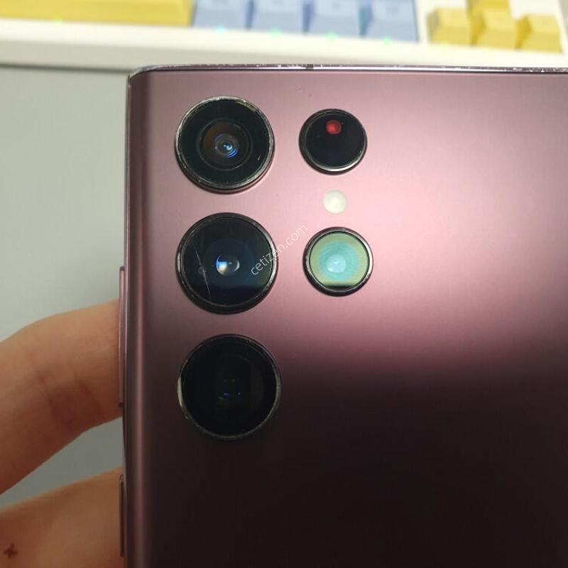 ������ S22 ��Ʈ�� / 256GB / ���ǵ�