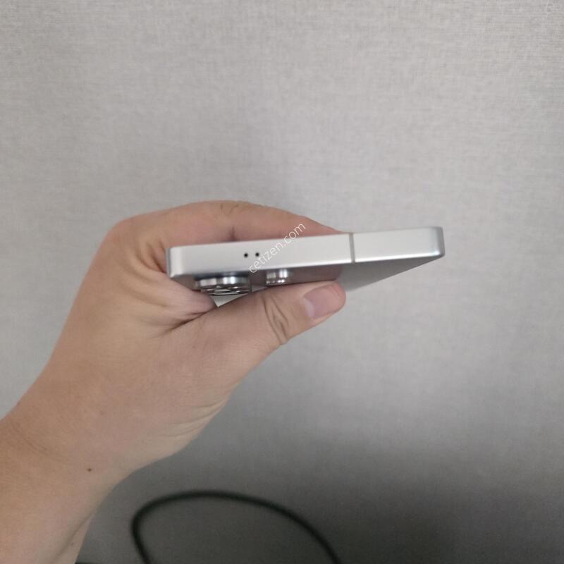 ������ S25��Ʈ�� ƼŸ�� �ǹ����� 256�Ⱑ SS�� �Ⱦƿ�~