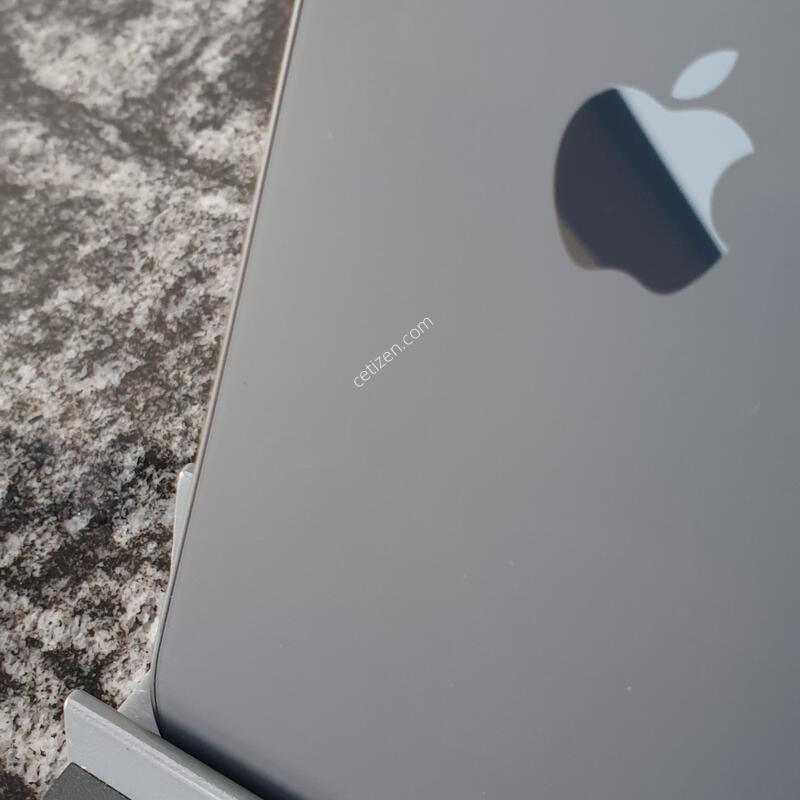 ������16e (A3409) ���� 128�Ⱑ