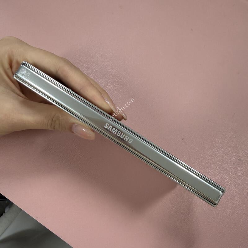 ������Z����5 256GB