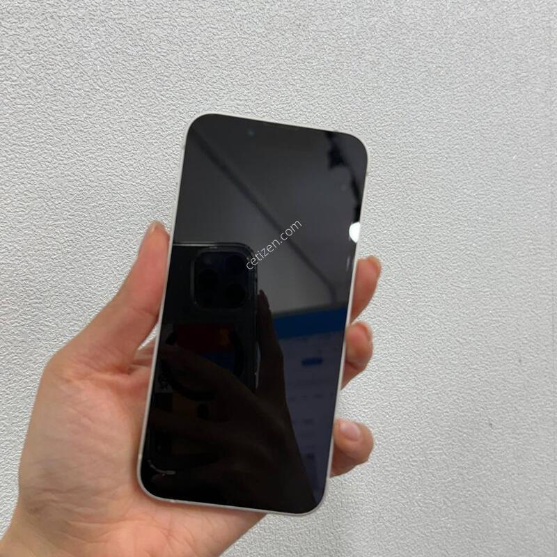 ������13�̴� ��Ÿ����Ʈ 128GB/83% Y1663