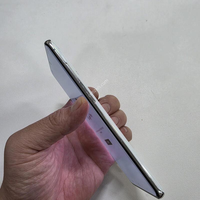 ������ S20�÷��� ȭ��Ʈ ��������