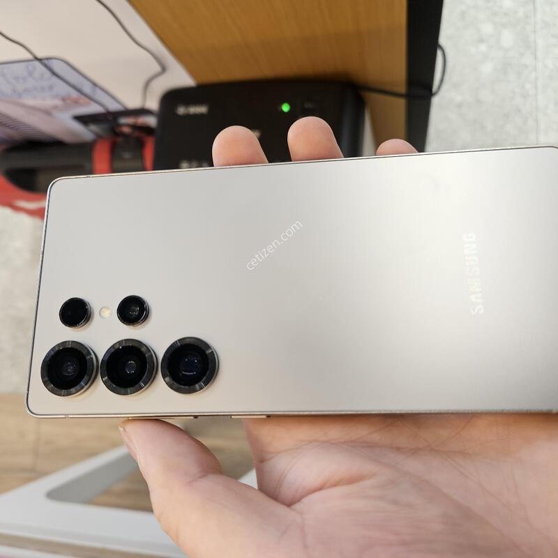 ������ S25��Ʈ�� ƼŸ�� ƼŸ�� �׷��� 512�Ⱑ SS�� �Ⱦƿ�~