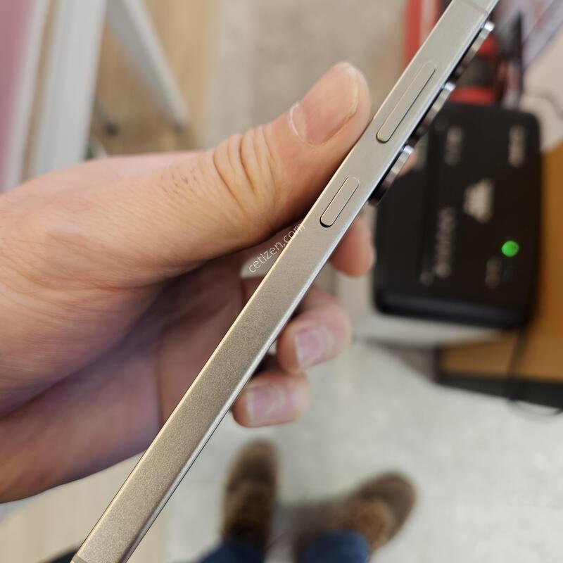 ������ S25��Ʈ�� ƼŸ�� ƼŸ�� �׷��� 512�Ⱑ SS�� �Ⱦƿ�~