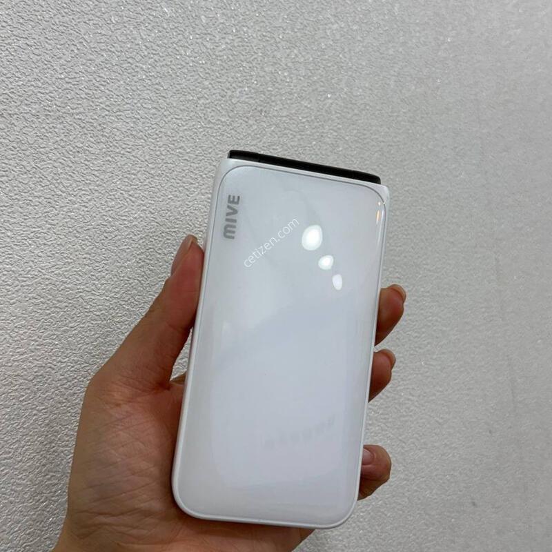 ��Ÿ������ ȭ��Ʈ 32GB (M120) Y1666