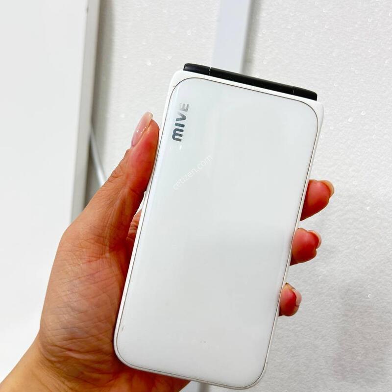 ��Ÿ������ ȭ��Ʈ 32GB (M120) Y1666