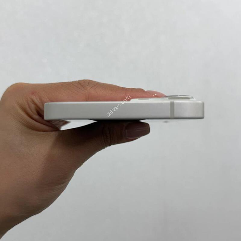 ������13 ��Ÿ����Ʈ 256GB/72% Y1681