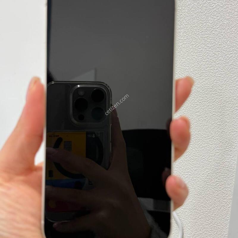 ������13 ��Ÿ����Ʈ 256GB/72% Y1681