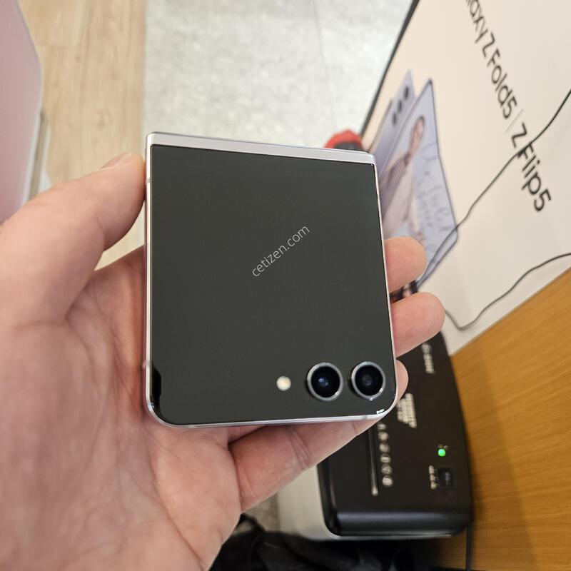 Z�ø�5 512GB ��ũ ��� ���ܻ� �������� �˴ϴ�.