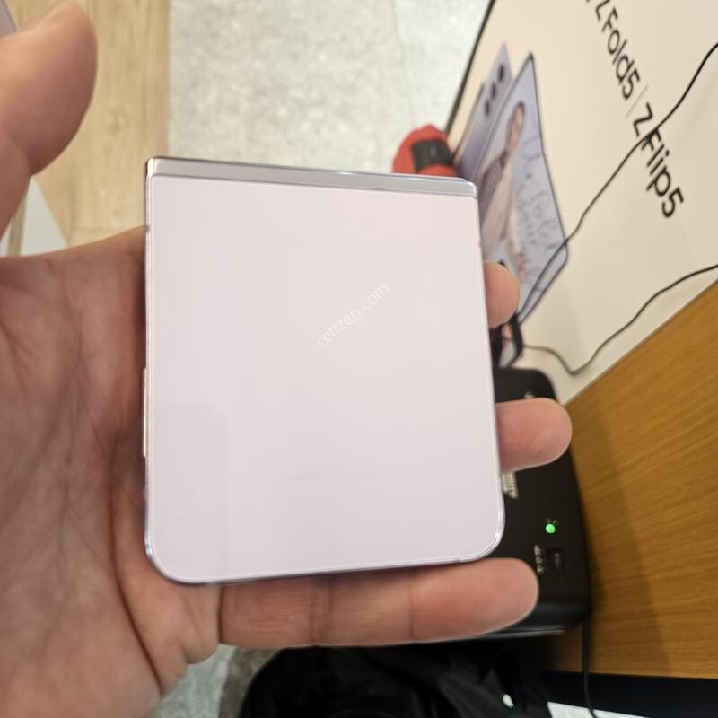 Z�ø�5 512GB ��ũ ��� ���ܻ� �������� �˴ϴ�.