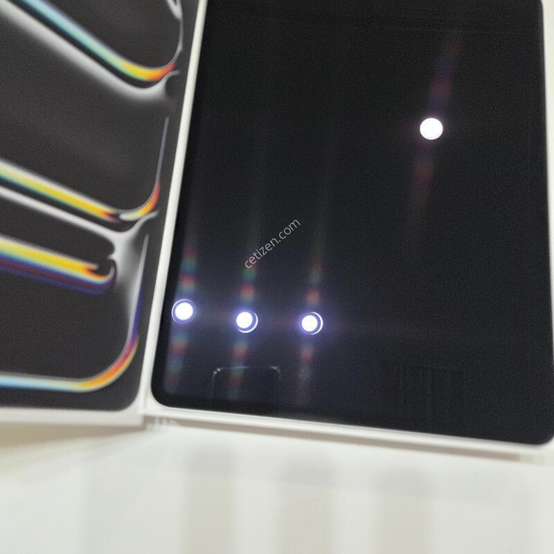 �����е����� 13 M5 wifi 256�Ⱑ �ǹ� ��ǰ + �ڽ� �ǻ�� ª��