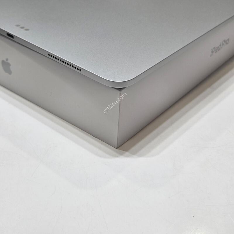 �����е����� 13 M5 wifi 256�Ⱑ �ǹ� ��ǰ + �ڽ� �ǻ�� ª��