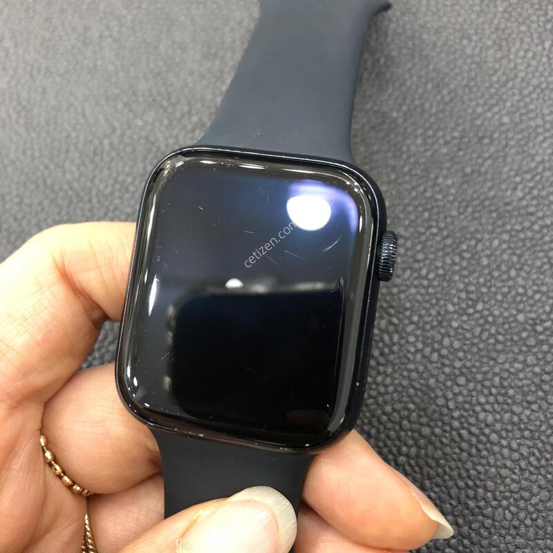 ���ÿ�ġSE 2���� 44mm �����ϰ� �Ǹ��մϴ�,���͸����� 80%