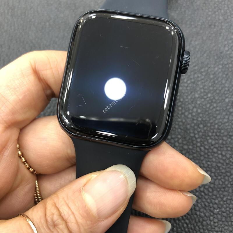 ���ÿ�ġSE 2���� 44mm �����ϰ� �Ǹ��մϴ�,���͸����� 80%