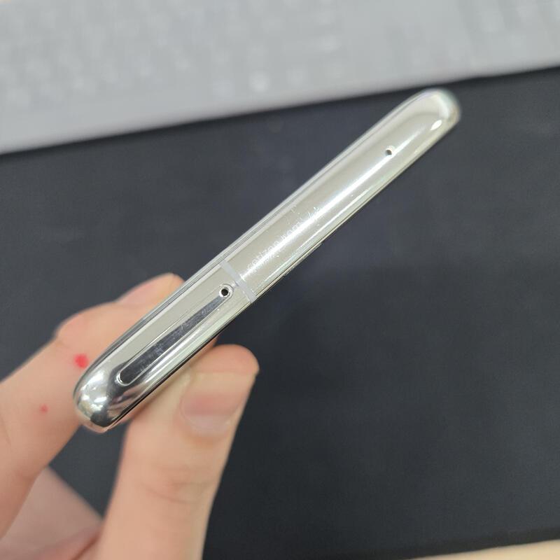 ������ A90 ȭ��Ʈ 128GB ƯAAA+ ���������� ��Ư��