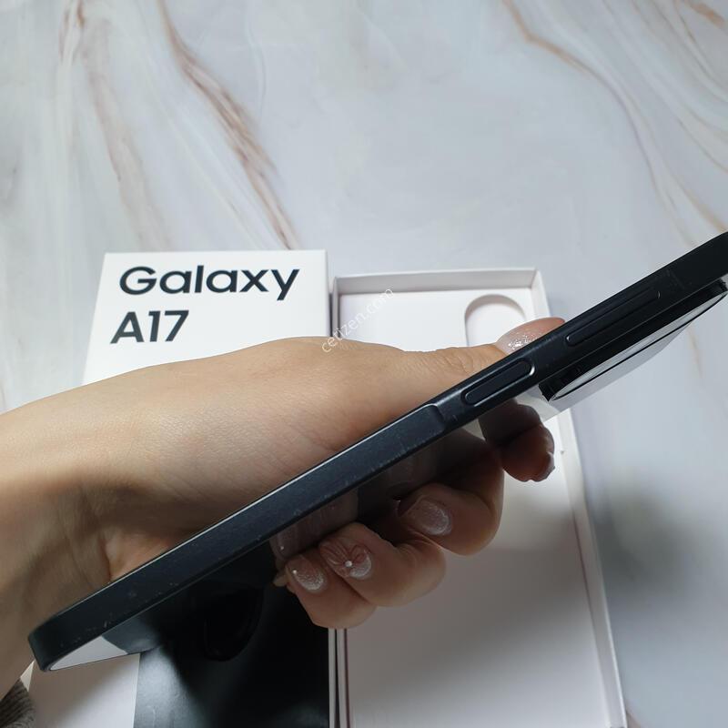 KT ������ A17 ���� 128G ����ǰ �̻�� S�� Ǯ�ڽ��Ǹ�