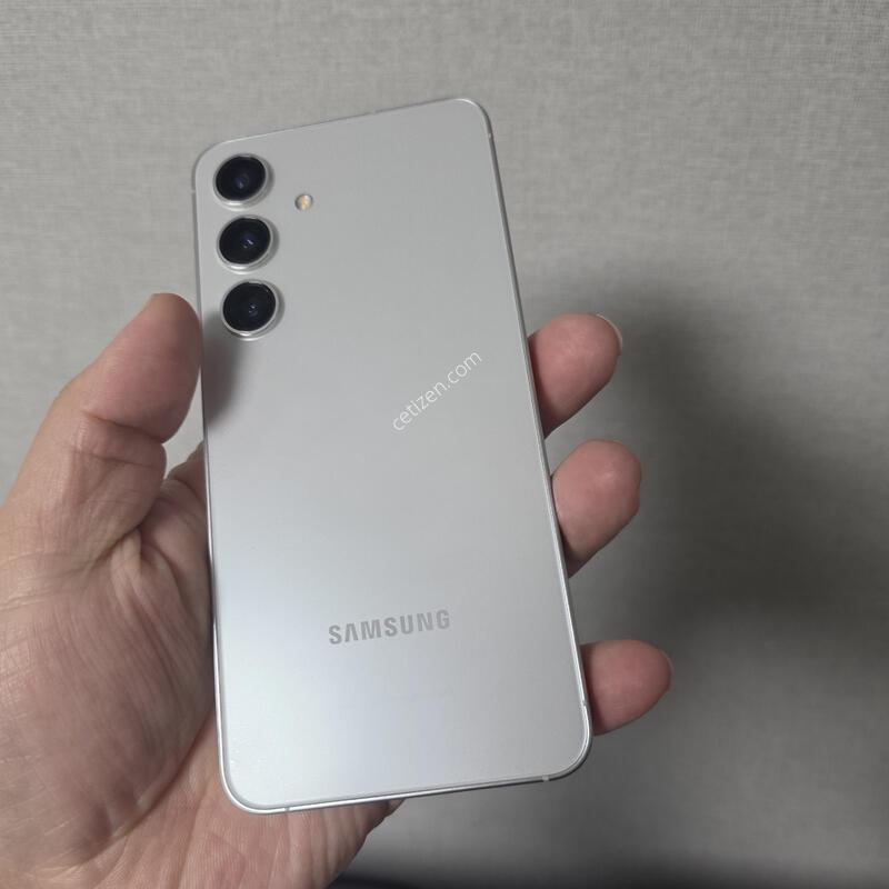 ������ S24 ���� �׷��� 512�Ⱑ SS�� �Ⱦƿ�~