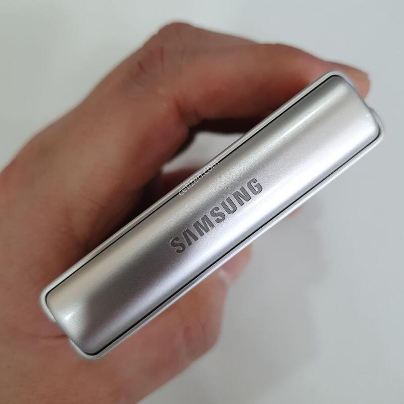 �������ø�3 256G ���ܻ� �߰��� �����