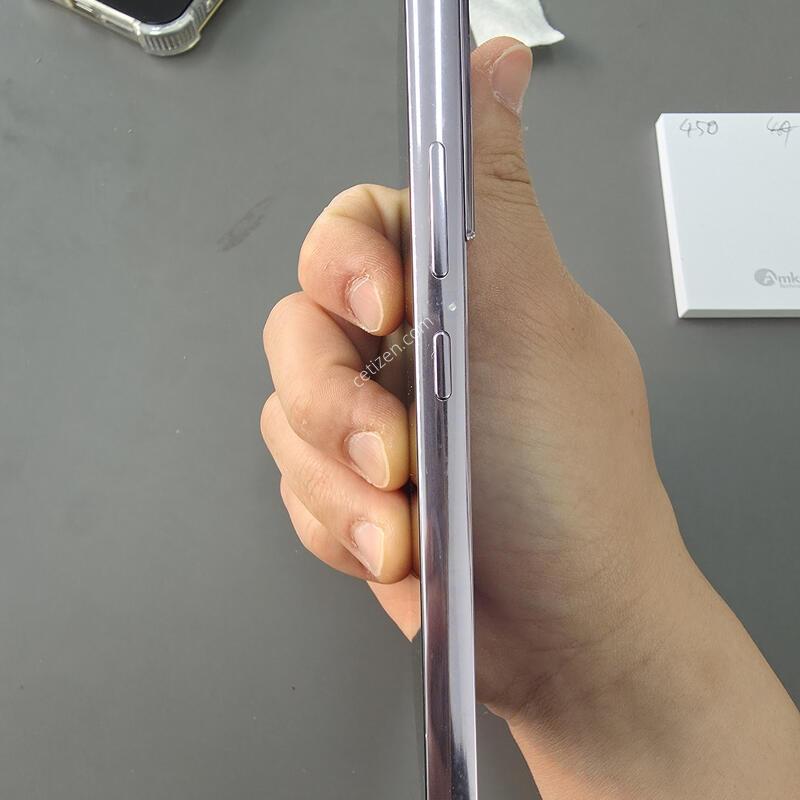 (2001)������s22 256 �Ǹ��մϴ�