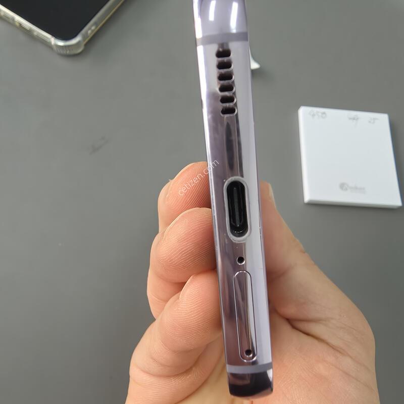 (2001)������s22 256 �Ǹ��մϴ�