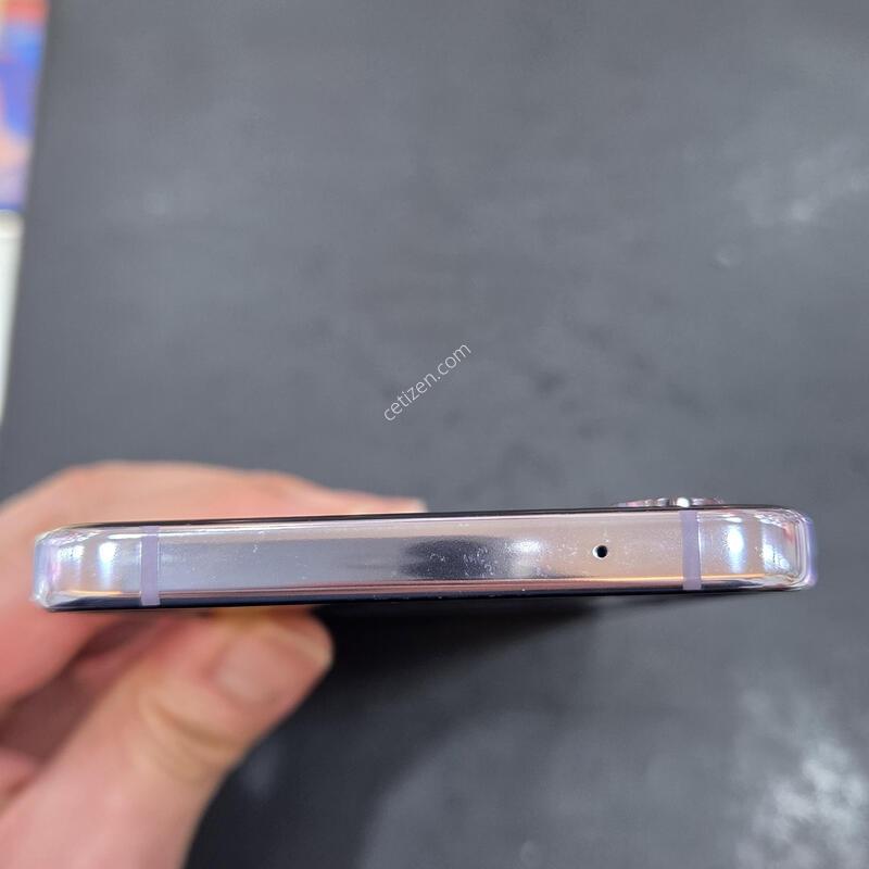 �ø�4 ���� 256GB �Ǹ��մϴ�.