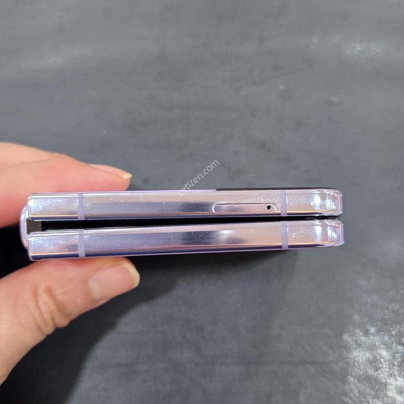 �ø�4 ���� 256GB �Ǹ��մϴ�.