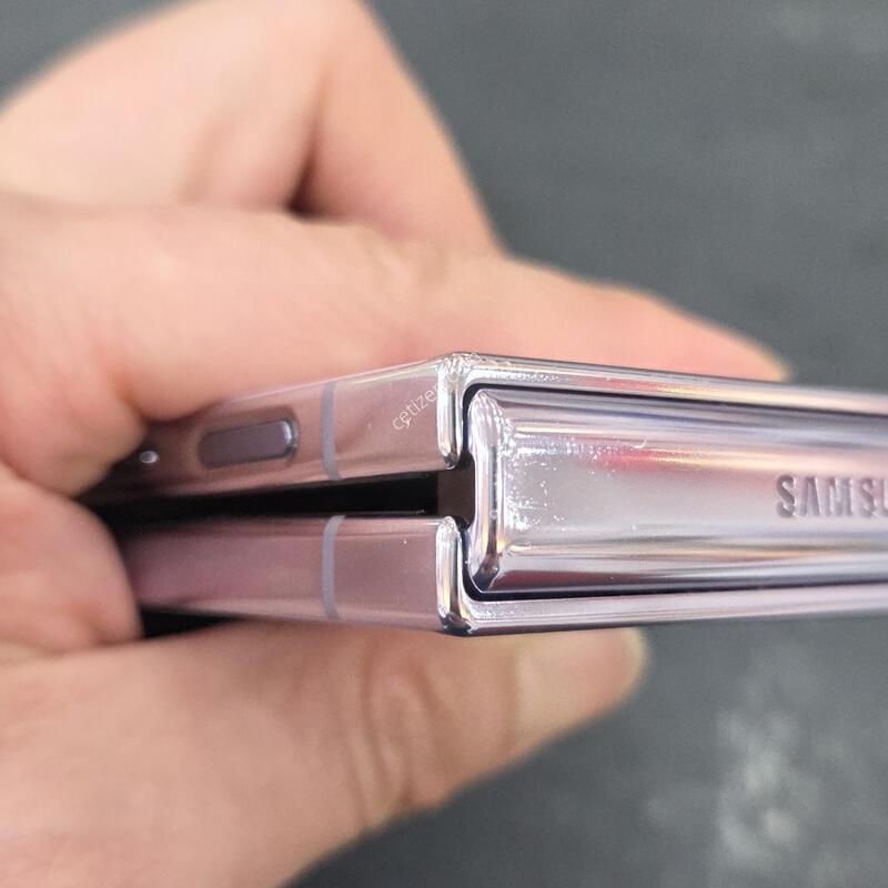 �ø�4 ���� 256GB �Ǹ��մϴ�.