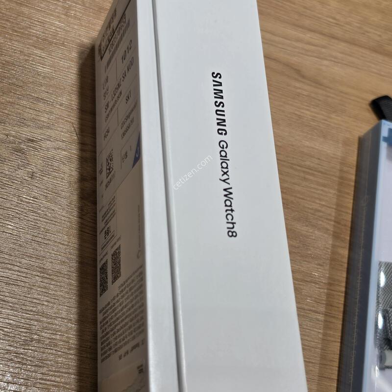 �����ÿ�ġ8 40mm lte �ܼ����� �˴ϴ�