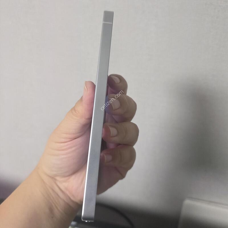 ������ S25��Ʈ�� ƼŸ�� �ǹ����� 256�Ⱑ SS�� �Ⱦƿ�~