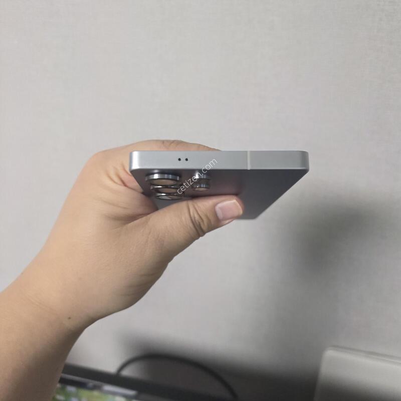 ������ S25��Ʈ�� ƼŸ�� �ǹ����� 256�Ⱑ SS�� �Ⱦƿ�~