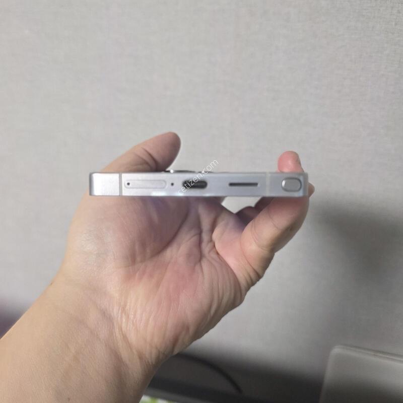 ������ S25��Ʈ�� ƼŸ�� �ǹ����� 256�Ⱑ SS�� �Ⱦƿ�~