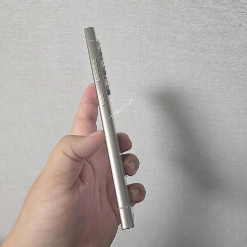 ������ S24��Ʈ�� ƼŸ�� �׷��� 256�Ⱑ SS�� �Ⱦƿ�~